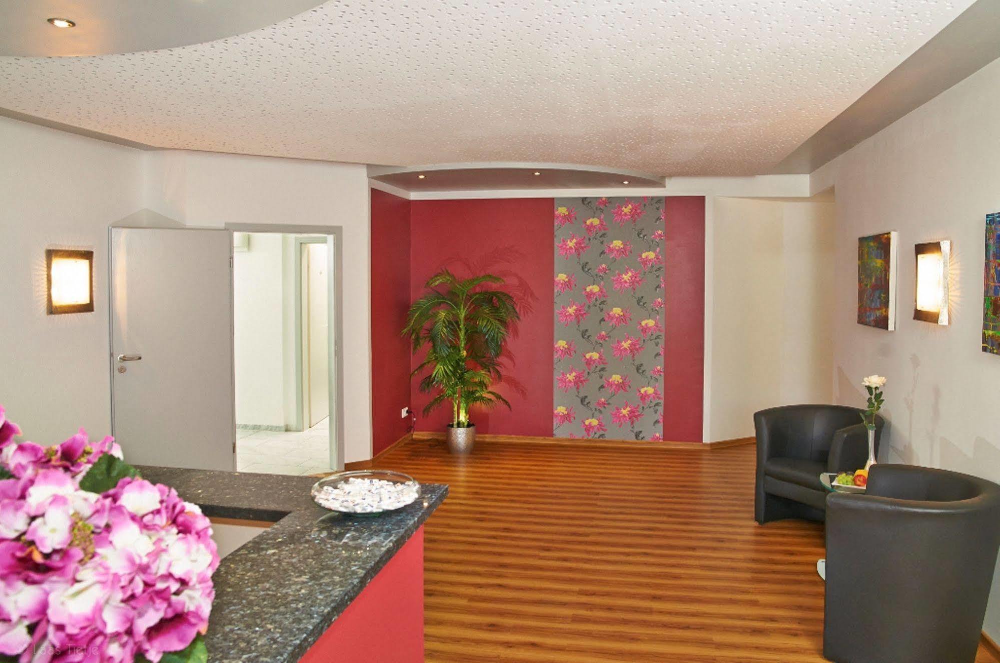 Hotel Bonamari ซาลซ์กิทเทอร์-บาด ภายนอก รูปภาพ
