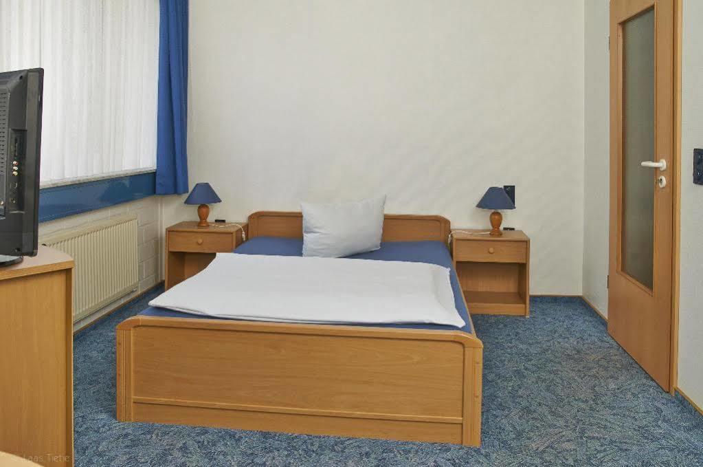 Hotel Bonamari ซาลซ์กิทเทอร์-บาด ภายนอก รูปภาพ